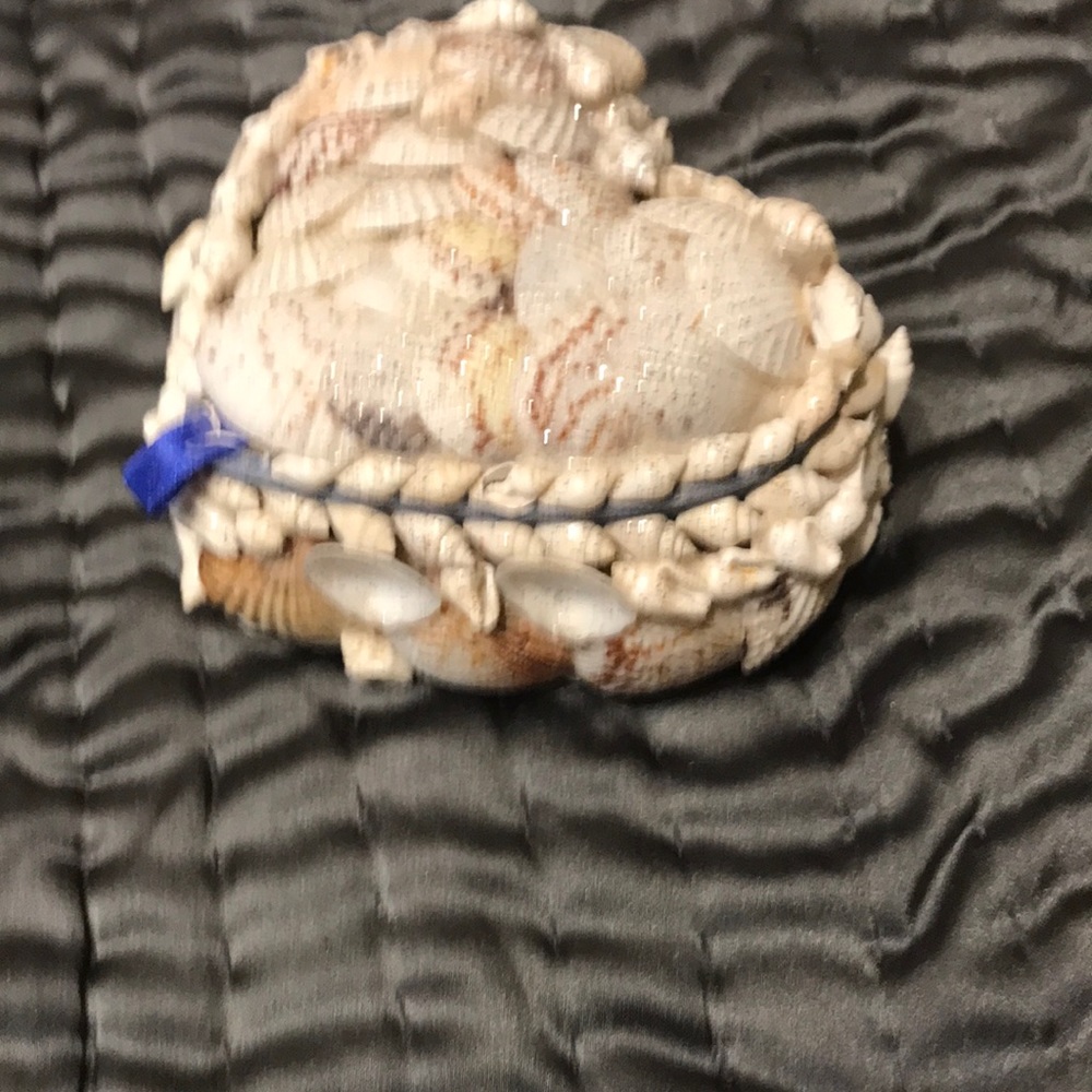SeaShell Trinket Box - Picture 8 of 8